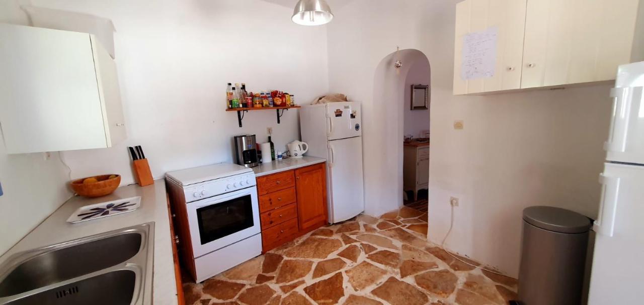 Maison Charme Avec Piscine Privee, Pres De La A Sappounakeika, Tyros *